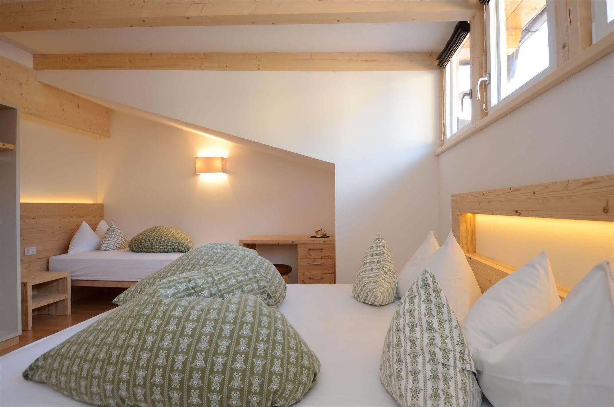 Mason La Zondra Aparthotel Vigo di Fassa Ngoại thất bức ảnh